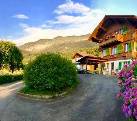 Privatzimmer Am Thunersee Apartment Leissigen Exterior photo