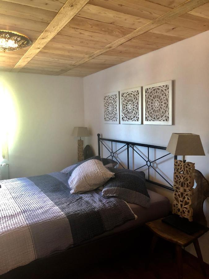 Privatzimmer Am Thunersee Apartment Leissigen Exterior photo